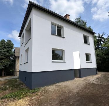 Eladó Ház 2340 Kiskunlacháza , Fejlújított családi ház, csendes környék!!