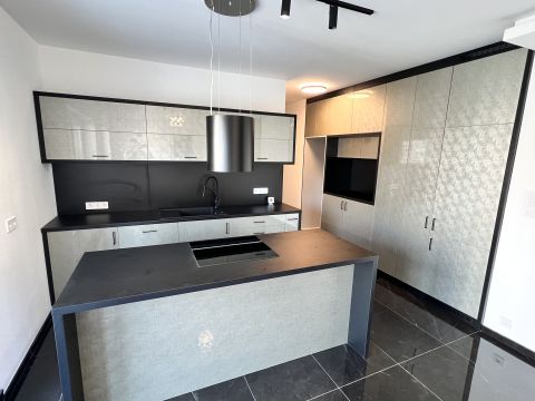 Eladó Lakás 1134 Budapest 13. kerület , Angyalföldi út