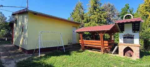 Eladó Ház 5000 Szolnok 5000 Szolnok, Üdülő övezet