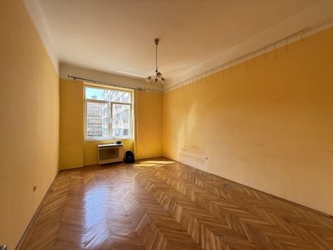 Kiadó Lakás 1036 Budapest 3. kerület , Kiadó lakás az Amfi mellett