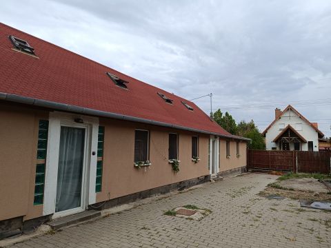 Eladó Ház 2465 Ráckeresztúr 