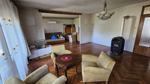 Eladó Ház 8000 Székesfehérvár Öreghegy