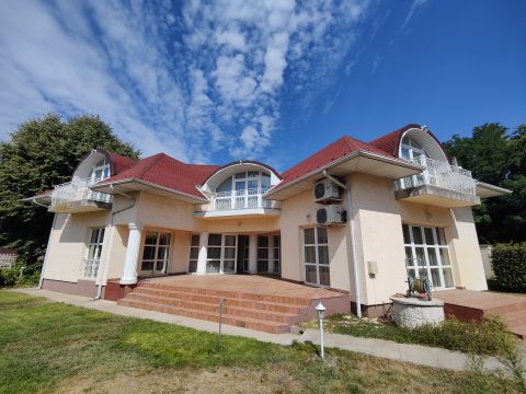 Eladó Ház 1183 Budapest 18. kerület , Gyönyörű duplakomfortos családiház a XVIII. kerületben 