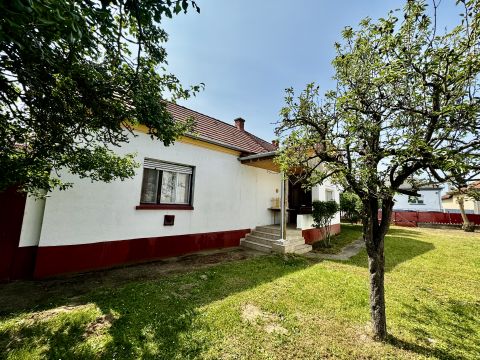 Eladó Ház 8800 Nagykanizsa Nagykanizsa peremterületén