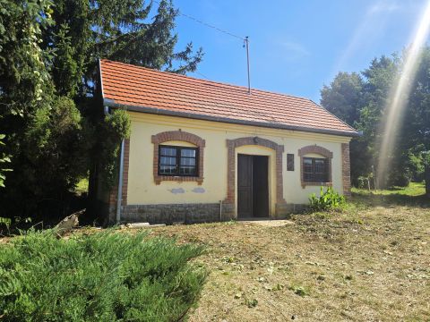 Eladó Telek 7636 Pécs , Rózsadombi telek kis hétvégi házzal-pincével