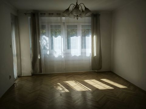 Kiadó Lakás 9022 Győr Belvárosban 2 szobás lakás kiadó!