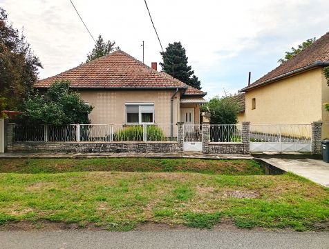 Eladó Ház 5650 Mezőberény Városközpont közelében, Puskin utcában.