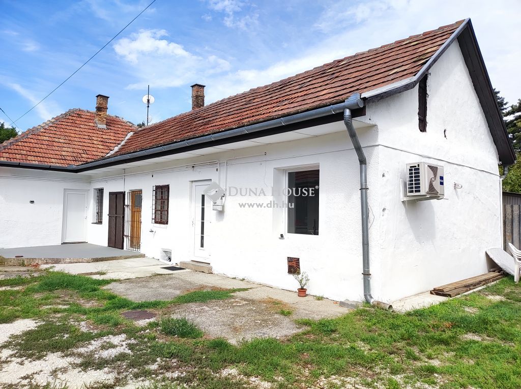 2360 Gyál , Gyál központjához közel eladó ház, lakás — 1/16