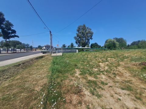 Eladó Telek 2111 Szada , körforgalom pékség