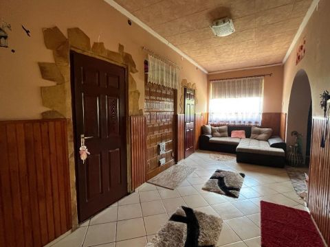 Eladó Ház 2432 Szabadegyháza , 2432 Szabadegyháza, Ipartelep