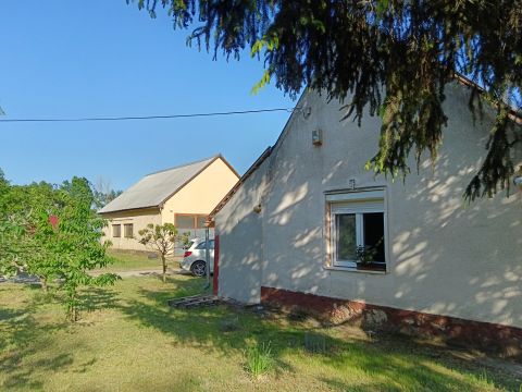 Eladó Ház 2347 Bugyi 