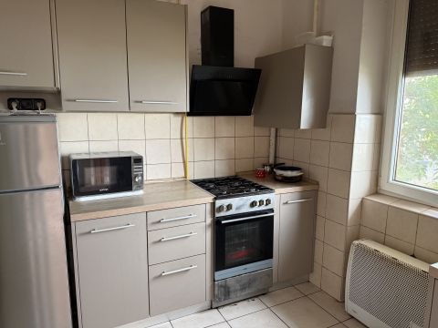 Eladó Lakás 7622 Pécs , Jogi Egyetem közvetlen közelében