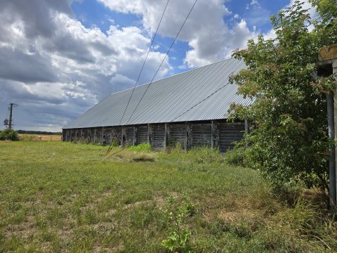 Eladó Mezőgazdasági 8151 Szabadbattyán , jól megközelíthető