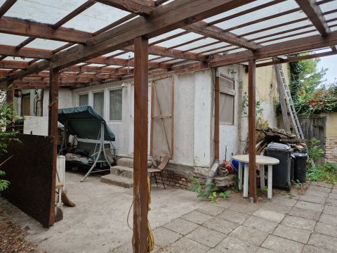 Eladó Ház 2200 Monor Monoron TEHERMENTES, AZONNAL BIRTOKBA VEHETŐ ikerházfél
