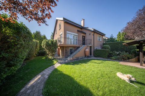 Eladó Ház 2040 Budaörs 