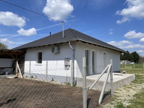 Eladó Ház 2365 Inárcs Szudor Gergely közelében