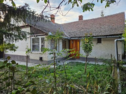 Eladó Ház 5400 Mezőtúr , 5400 Mezőtúr, csendes