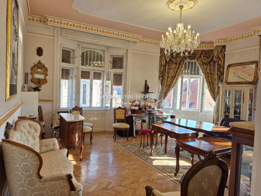 9021 Győr , Belvárosban nagypolgári lakás eladó! — 1/14