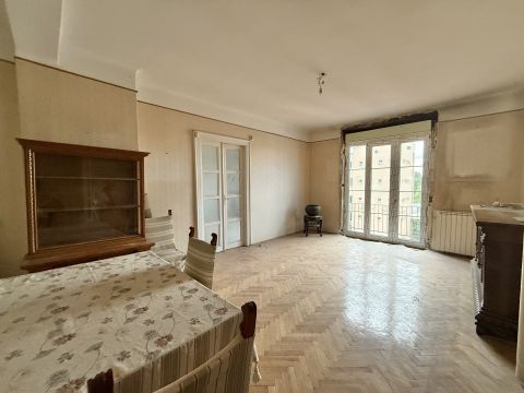 Eladó Lakás 1024 Budapest 2. kerület Bimbó út és Buday László utca sarok