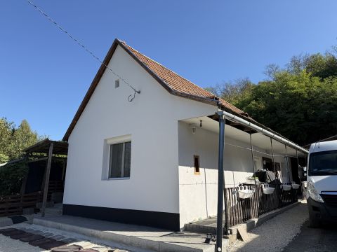 Eladó Ház 8086 Felcsút , Rákoczi Utca