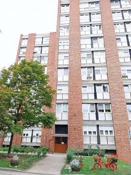 Eladó Lakás 2800 Tatabánya , Kiváló elhelyezkedésű, különnyíló szobás lakás 