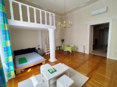 Eladó Lakás 1065 Budapest 6. kerület , Nagymező utca