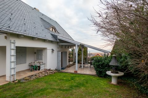 Eladó Ház 8229 Paloznak 