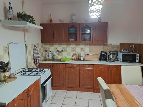 Eladó Lakás 9223 Bezenye Fenyő utca környéke