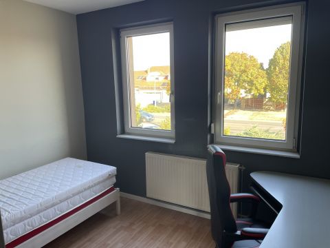 Kiadó Lakás 6000 Kecskemét 