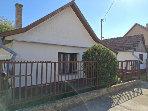 Eladó Ház 4100 Berettyóújfalu 