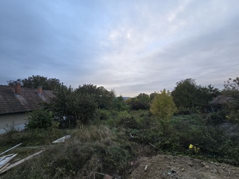 Eladó Ház 8658 Bábonymegyer Panorámás kilátás, 66 nm-es befejezésre váró ház 