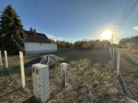 Eladó Telek 6067 Tiszaalpár , HOLT-TISZÁHOZ NAGYON KÖZEL ÉPÍTÉSI TELEK ELADÓ