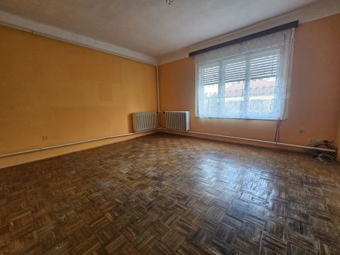 Eladó Ház 9143 Enese , Szabadság utca közelében