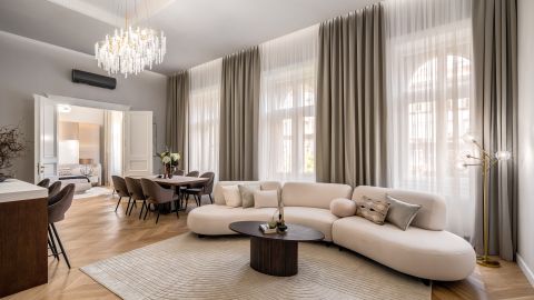 Eladó Lakás 1054 Budapest 5. kerület , AUTÓBEÁLLÁSI LEHETŐSÉGGEL FELÚJÍTOTT LUXUS LAKÁS ELADÓ!