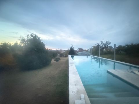 Eladó Ház 2113 Erdőkertes , Központ közeli