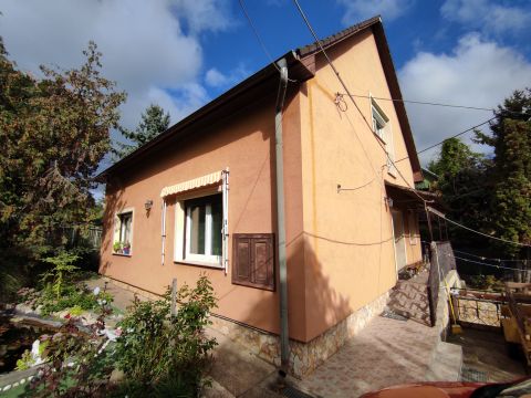 Eladó Ház 2030 Érd 