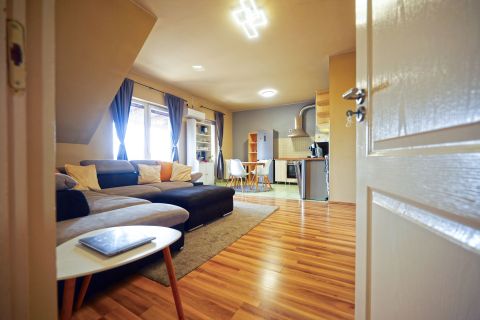 Eladó Lakás 1214 Budapest 21. kerület 