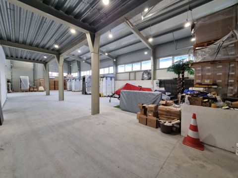 Eladó Ipari 2083 Solymár 