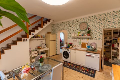 Eladó Ház 1155 Budapest 15. kerület Budapest 15. kerület igényesen felújított Családi ház