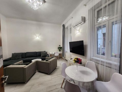 Eladó Lakás 1074 Budapest 7. kerület , 1074 Budapest 7, Astoria