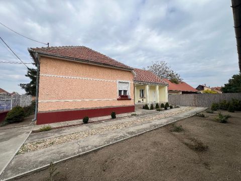 Eladó Ház 2351 Alsónémedi , 2351 Alsónémedi, Alsónémedi  központ
