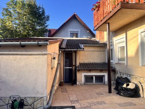 Eladó Ház 8200 Veszprém 