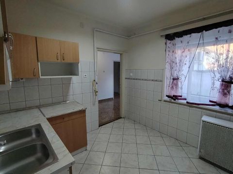 Eladó Ház 8500 Pápa 