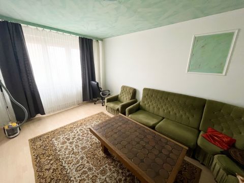 Eladó Lakás 8000 Székesfehérvár Sarló utcában panorámával