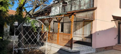 Eladó Ház 5700 Gyula , 5700 Gyula, Nagyrománváros