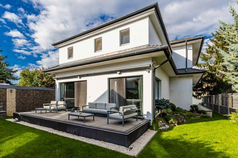 Eladó Ház 1158 Budapest 15. kerület 