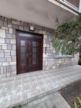 Eladó Ház 2737 Ceglédbercel Csendes kertvárosias kedves kis utcában