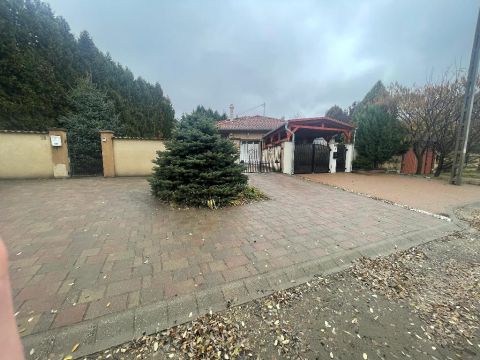 Eladó Lakás 4246 Nyíregyháza , 4405 Nyíregyháza, Borbánya