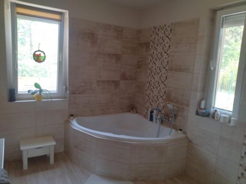 Eladó Ház 2903 Komárom 