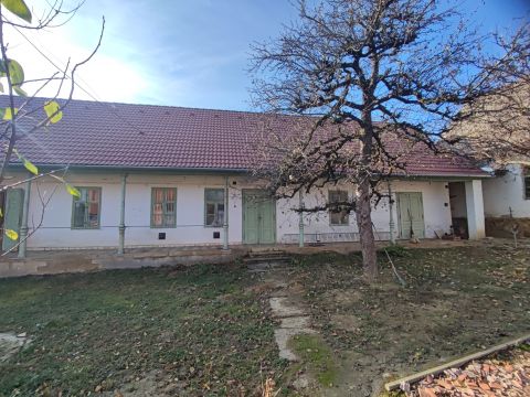 Eladó Ház 7122 Kakasd 